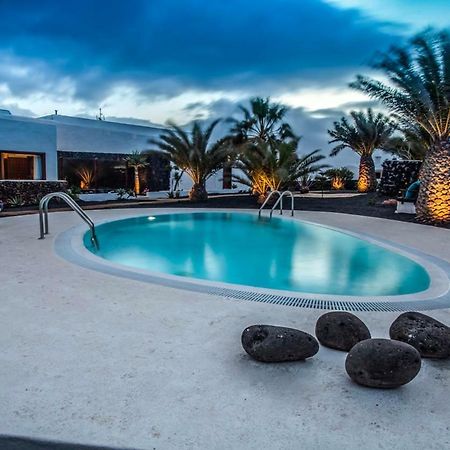Los Lirios Hotel Rural - Adults Only Tías Екстериор снимка