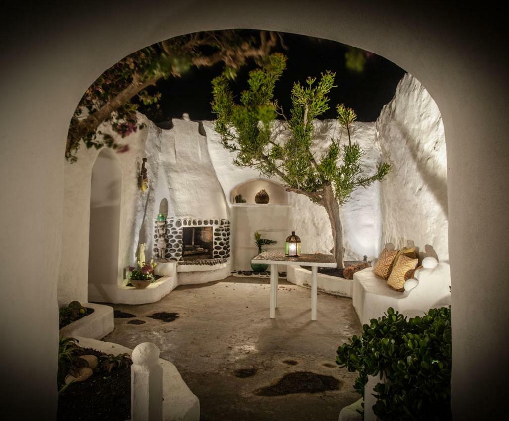 Los Lirios Hotel Rural - Adults Only Tías Екстериор снимка